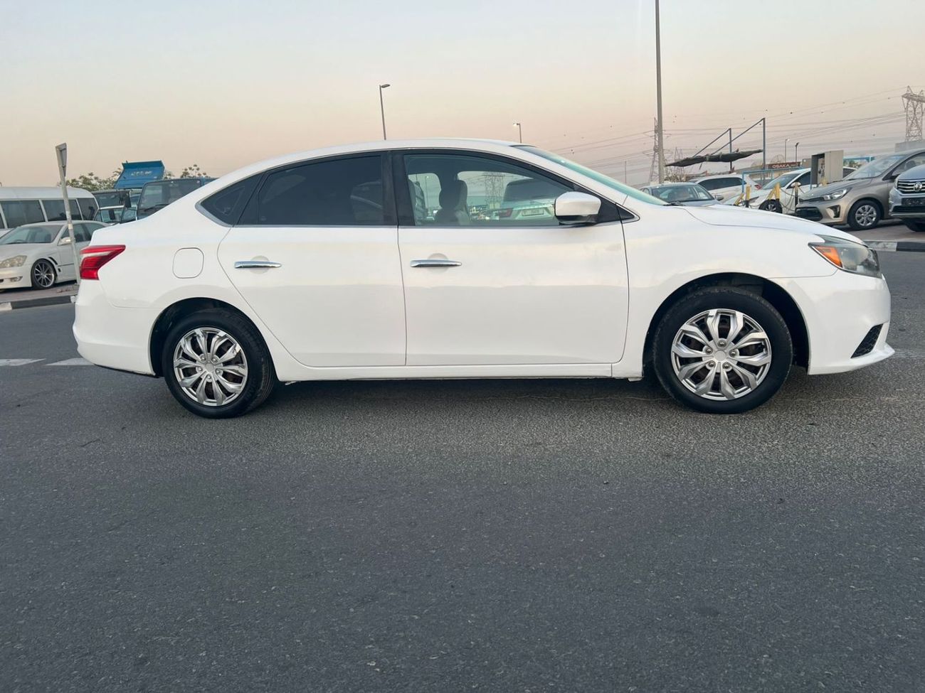 نيسان سنترا 2018 Nissan Sentra S 1.8L V4 MidOption+ Economical Car -
