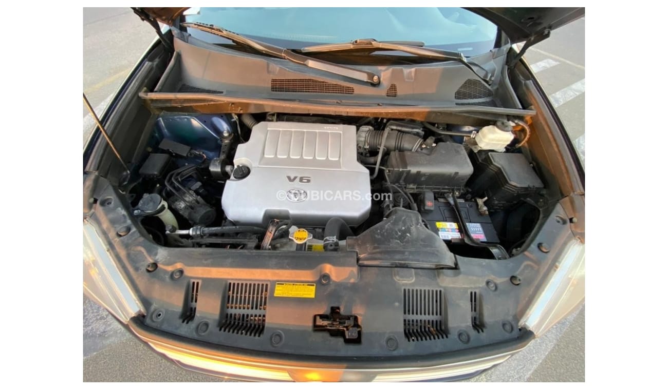 Toyota Highlander 2013 TOYOTA HIGHLANDER 4WD / Full Option / Perfect Condition