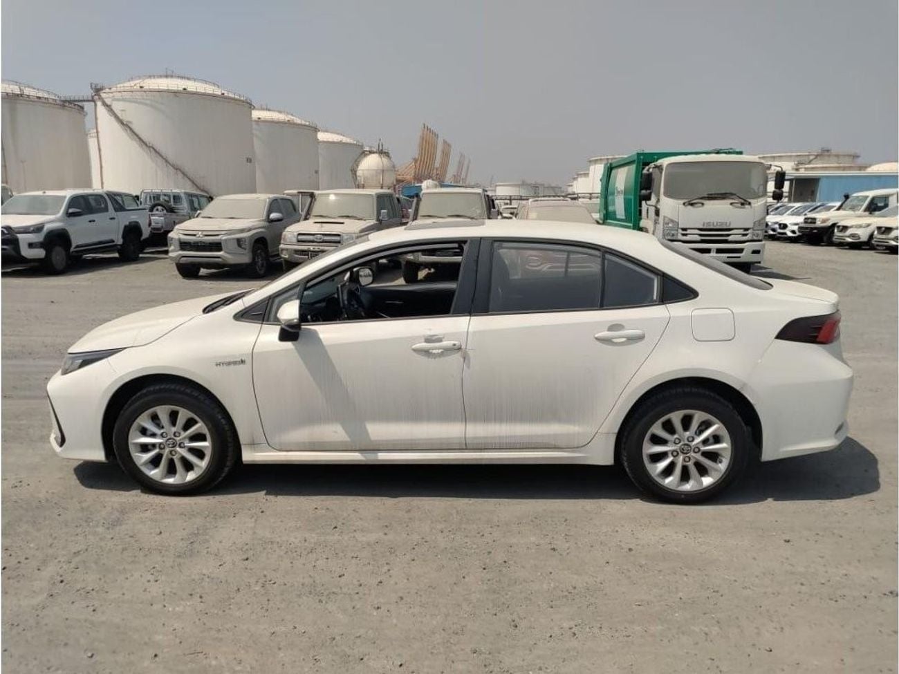 Toyota Corolla Toyota Corolla 1.8L Hybrid (Available on pre-order from China and ship to ROW)