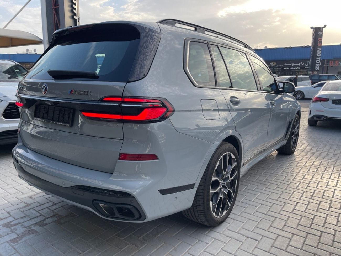 BMW X7 V8 60i M.KT GCC