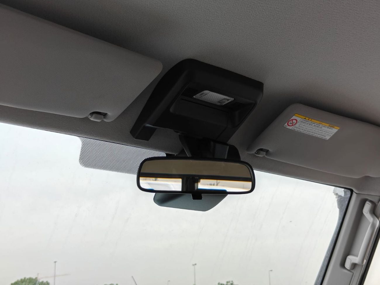 تويوتا لاند كروزر 70 2026 TOYOTA LC 76 2.8L DIESEL 4WD GCC SPEC