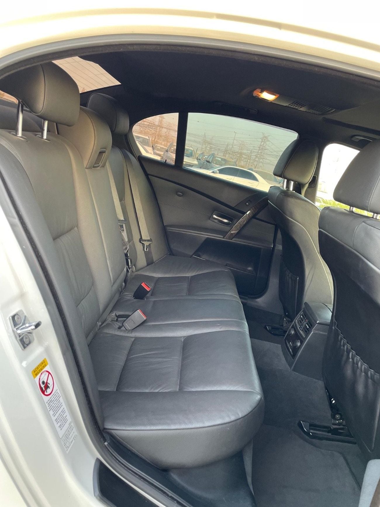بي أم دبليو 525i STD