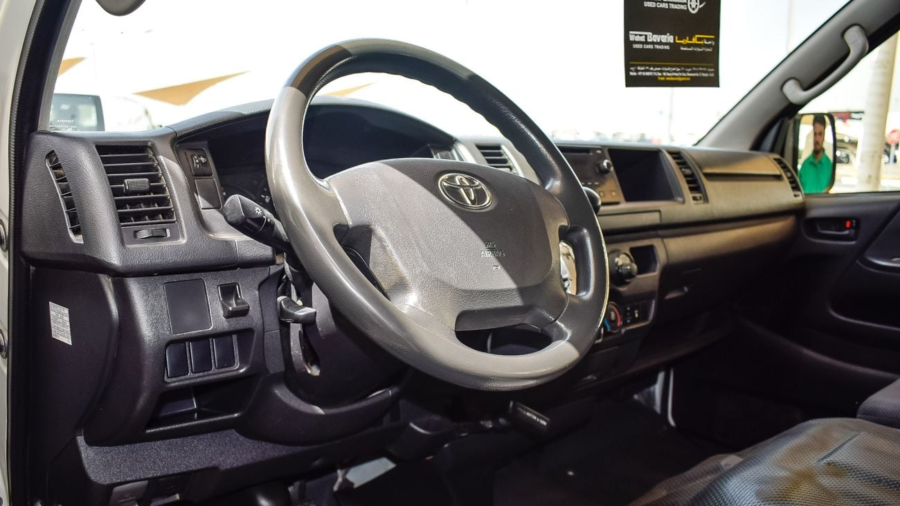 تويوتا هاياس Toyota   specs, free accident