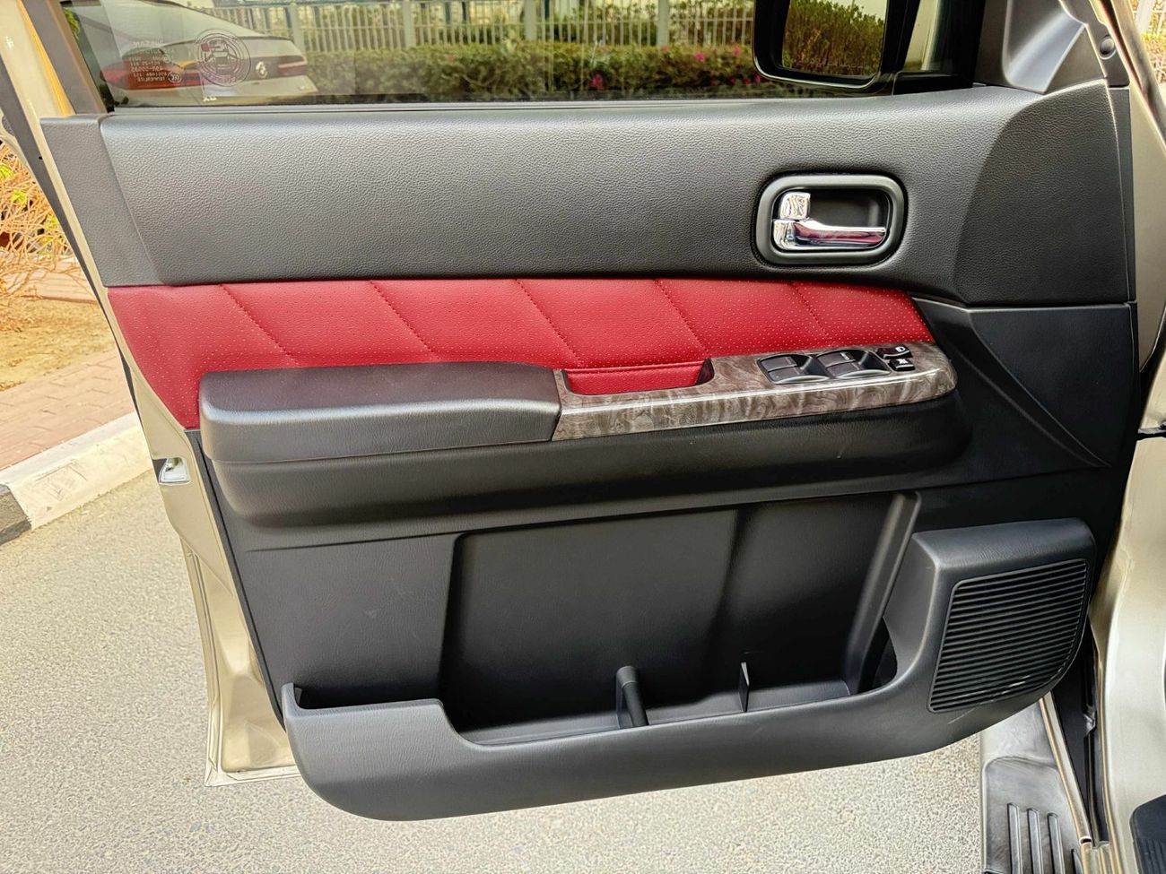 نيسان باترول سوبر سفاري GCC SPEC NEAT AND CLEAN LESS KILOMETER