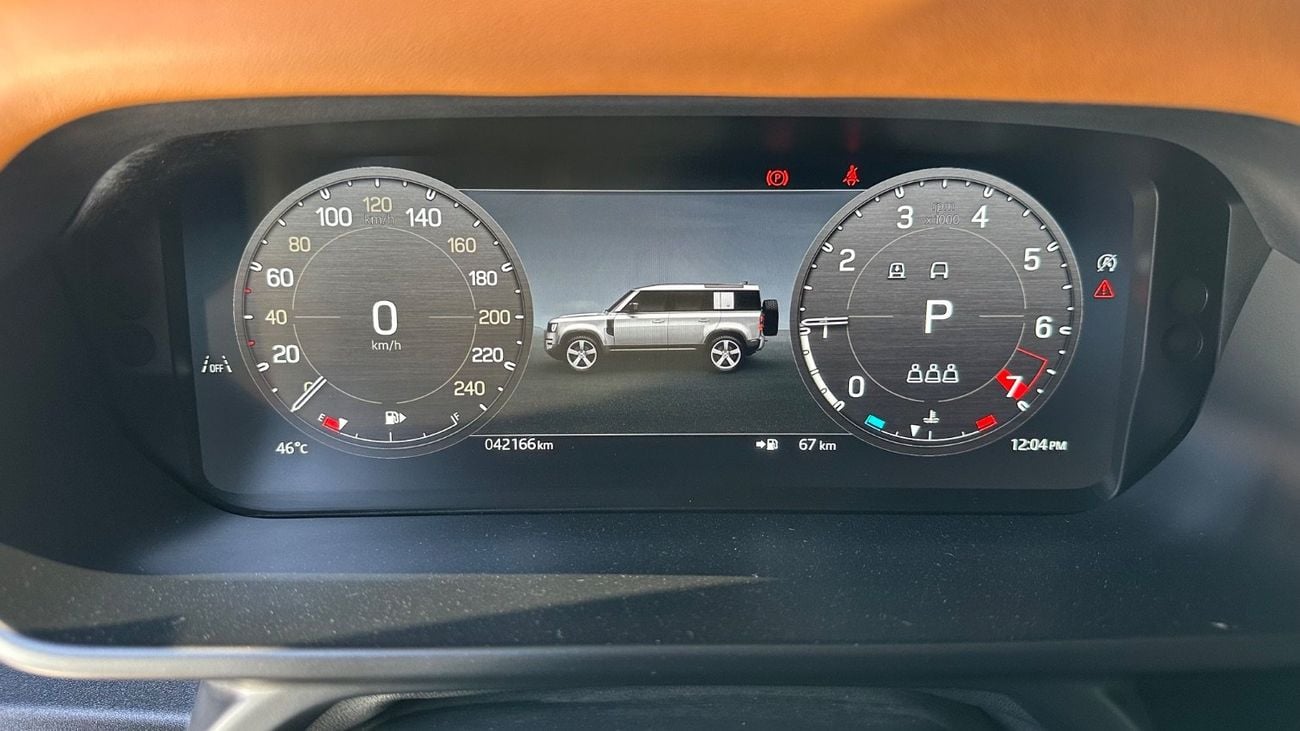 Land Rover Defender GCC | Full Service history | under warranty