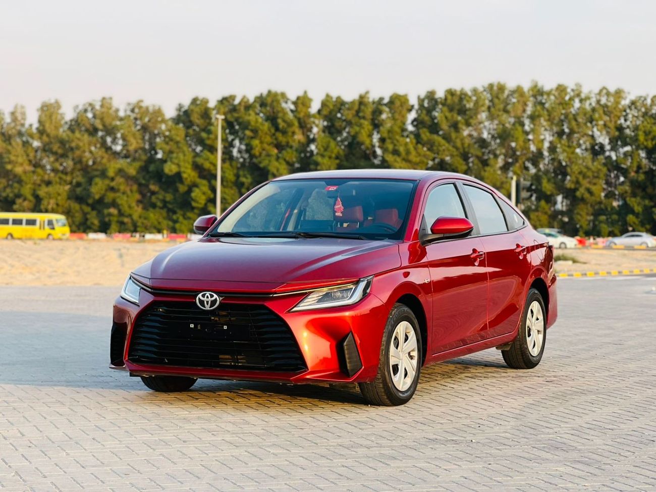 تويوتا يارس 1.5L E