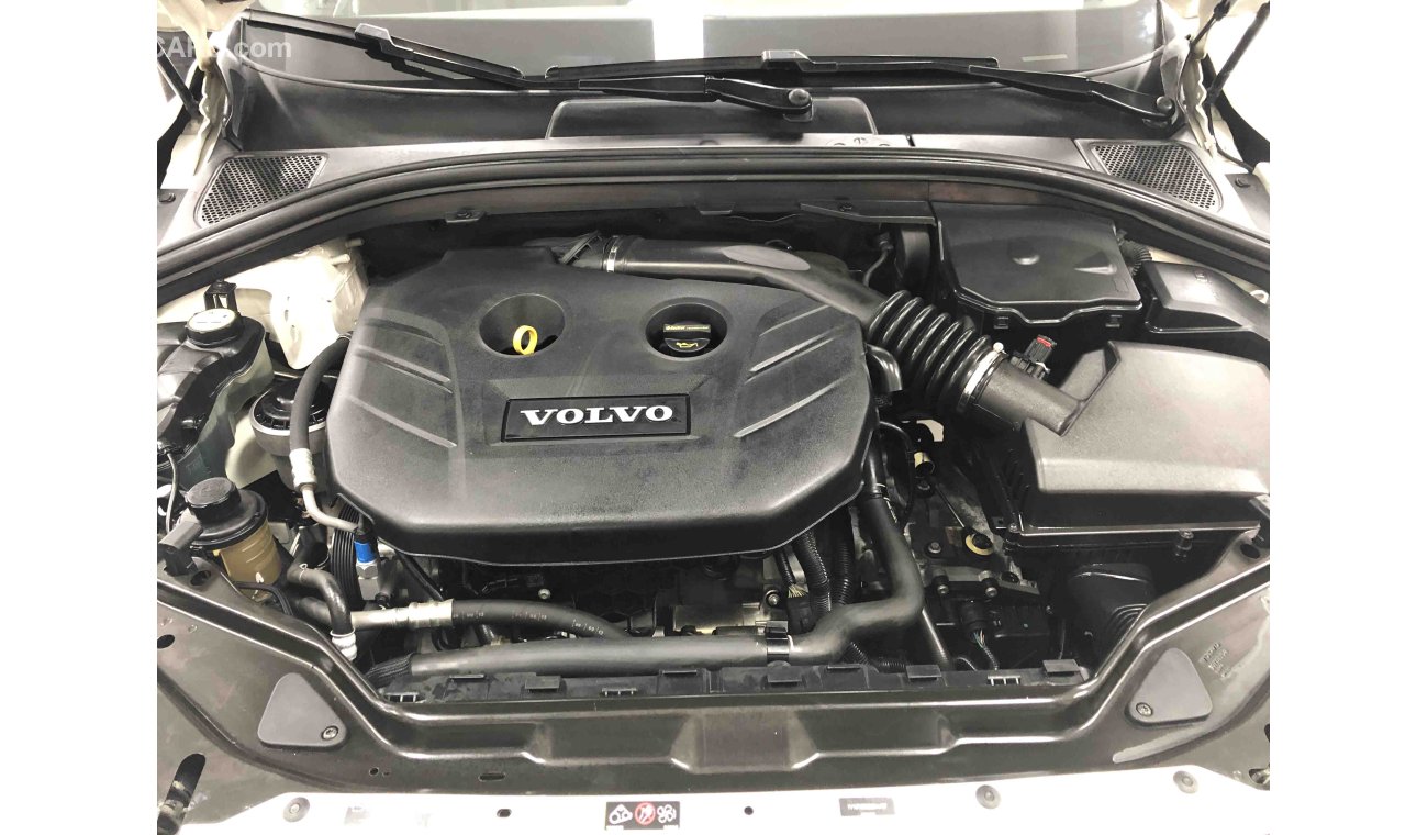 Volvo XC60 SUPER CLEAN CAR LOW MILEAGE ORIGINAL PAINT