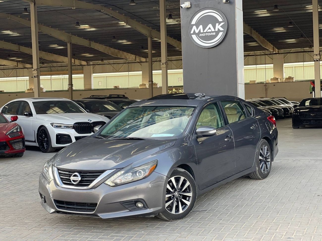Nissan Altima SL 2.5L SL / V4 2.5L / RADAR / SUNROOF / BLIND SPOTS / BIG RIMS /SUPER CLEAN