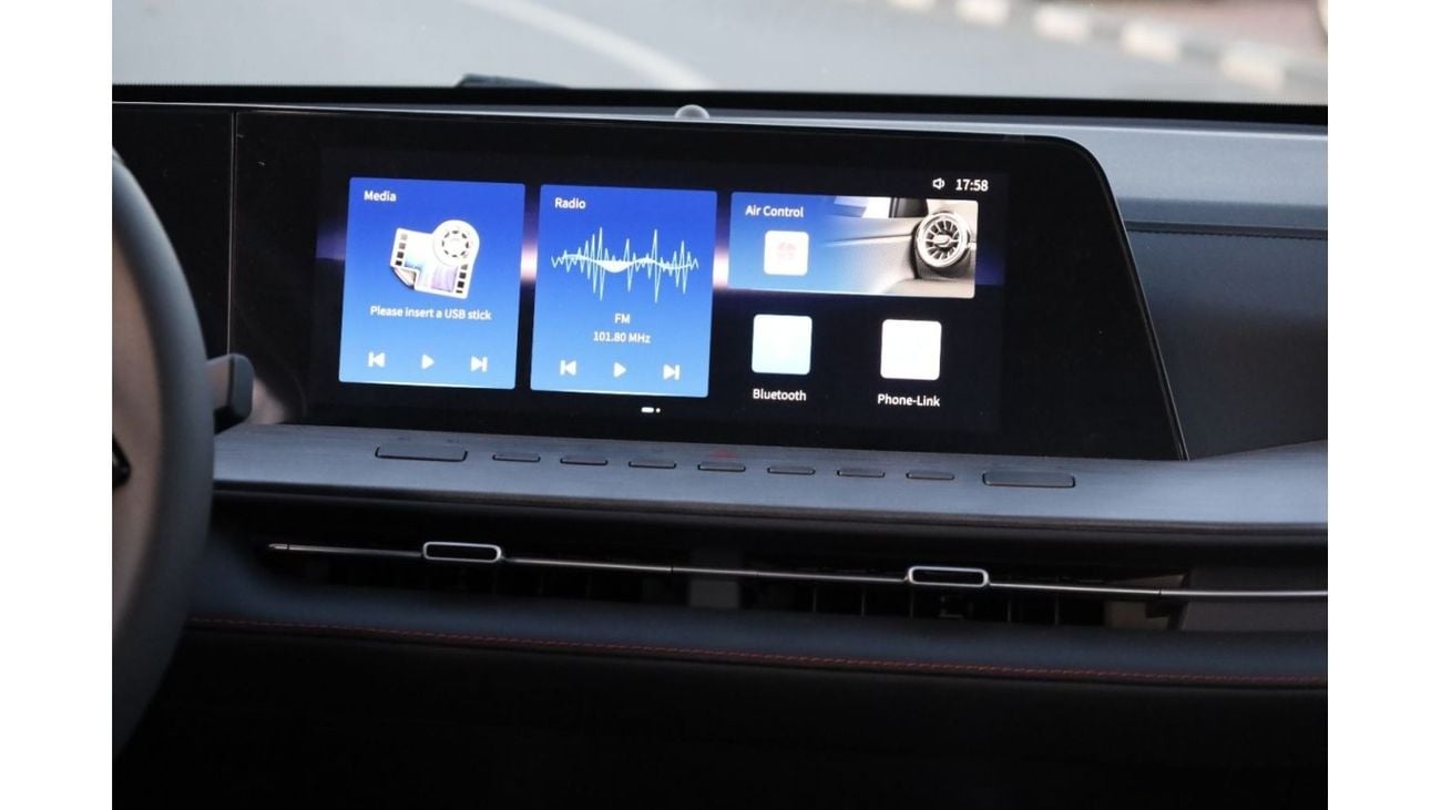 Changan Hunter CHANGAN_LANTUOZHE_EV_MODEL_2023_RANGE_405_KM