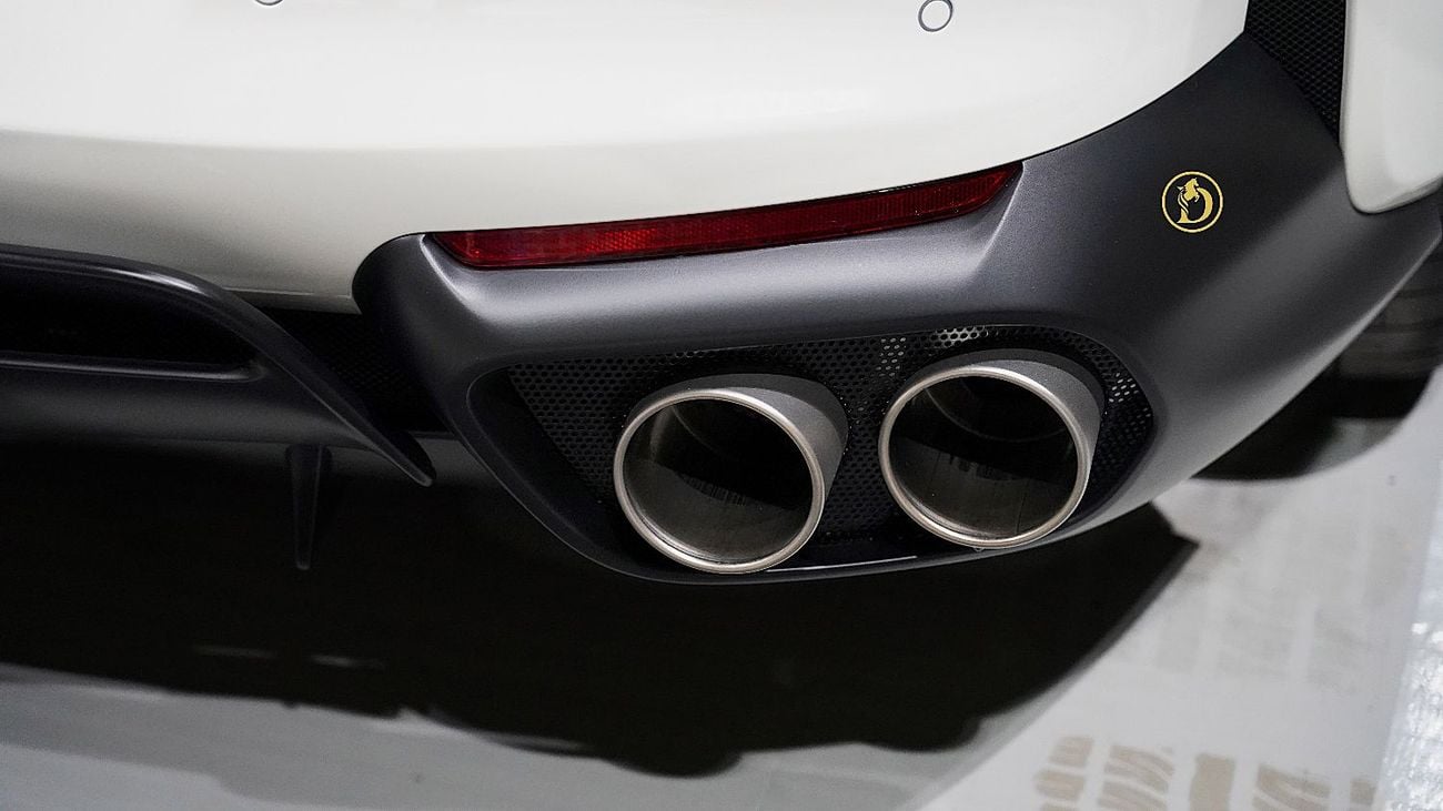 فيراري 812 GTS | LIMITED OFFER | FULL INTERIOR CARBON FIBER | NEW | V12 6.5L ENGINE | 789 HP