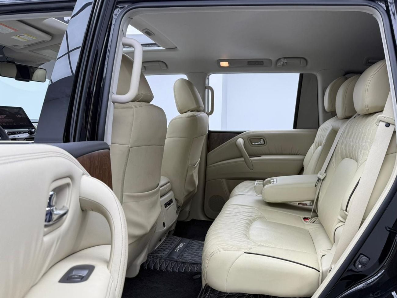 نيسان باترول SE 4.0L 2023 Nissan Patrol AWR SE ,Nissan Warranty+Service contract+Full Service History ,GCC