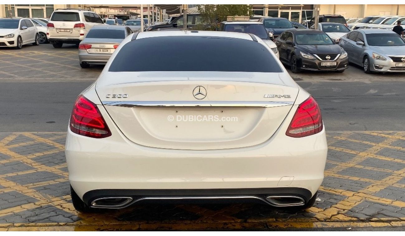 Mercedes-Benz C 300 2.0L V4