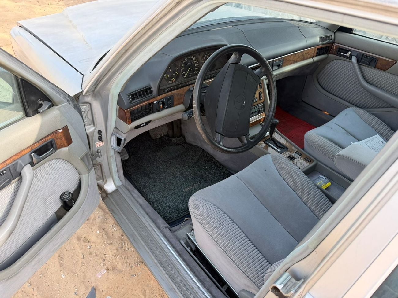 مرسيدس بنز 500 SEL