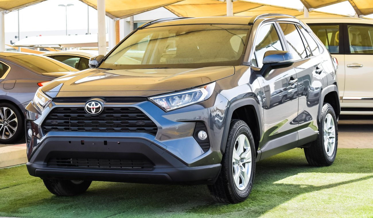 Toyota RAV4 XLE AWD