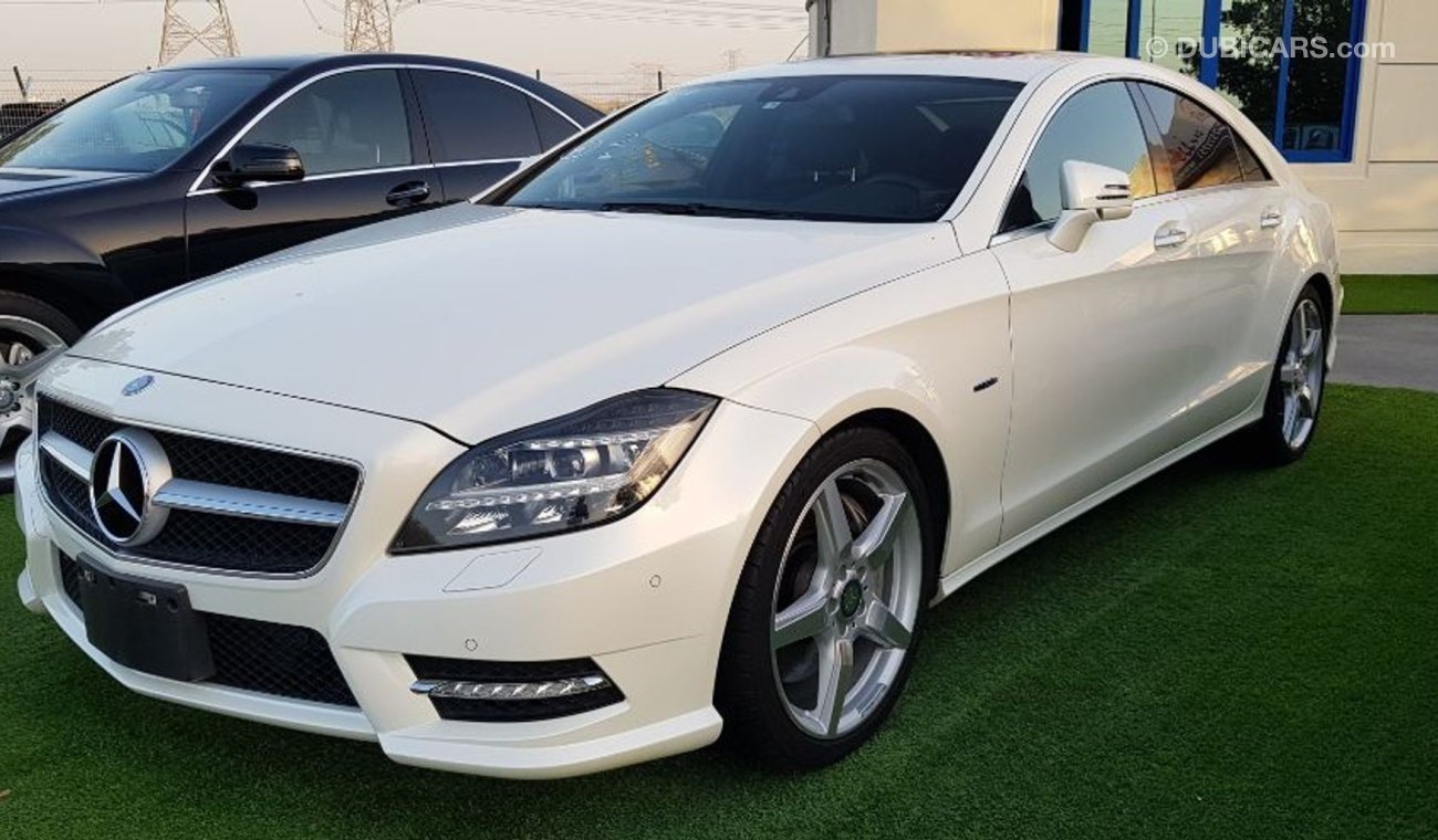 مرسيدس بنز CLS 500