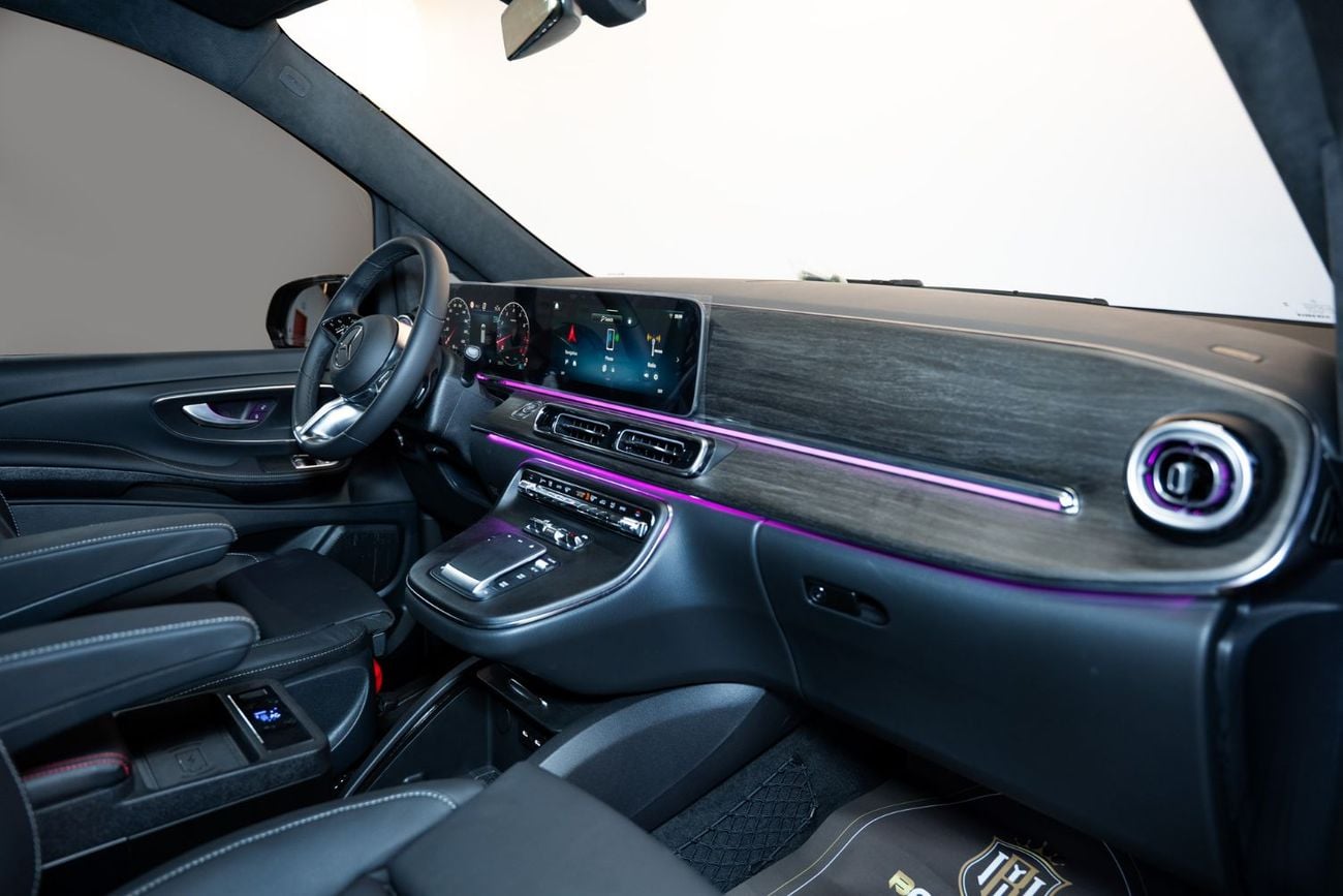 Mercedes Benz V300 AVANTGARDE Genuine Mercedes-Benz  VIP Captain's Seats | 2 Years International Warranty