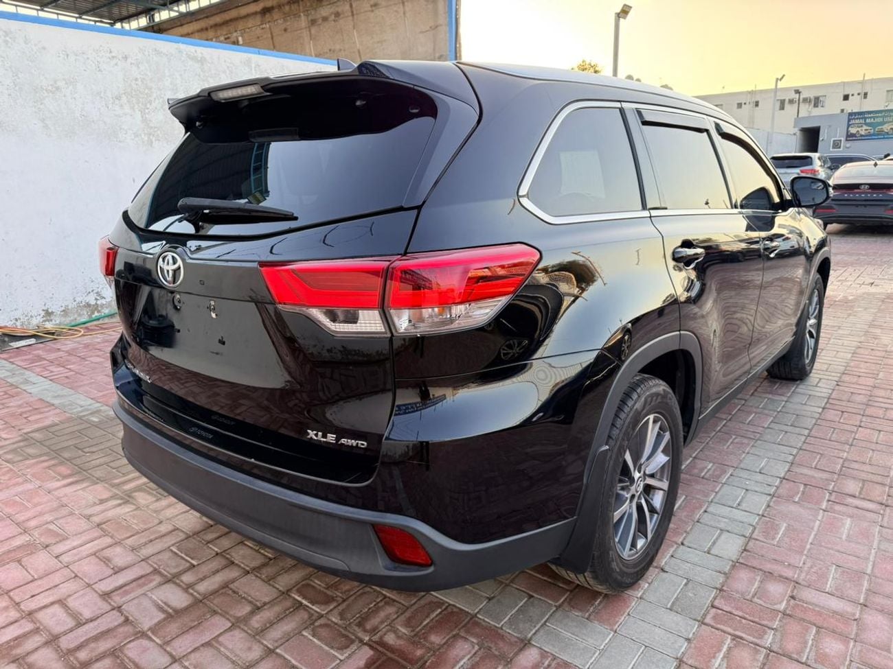 Toyota Highlander 2019 Toyota Highlander XLE 4x4 AWD Full Option