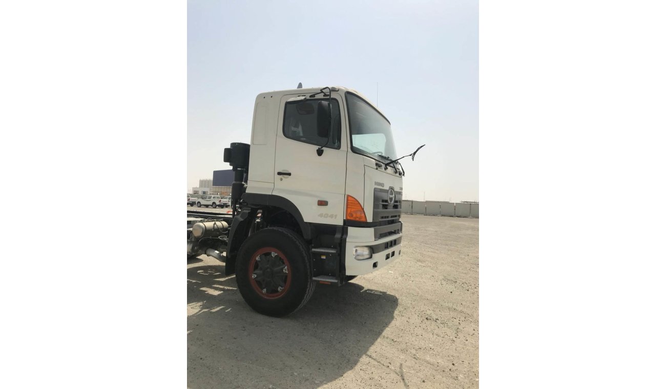 Hino 700 Series ZS - 4041 Chassis Single Cab 6x4 / 30 Tons