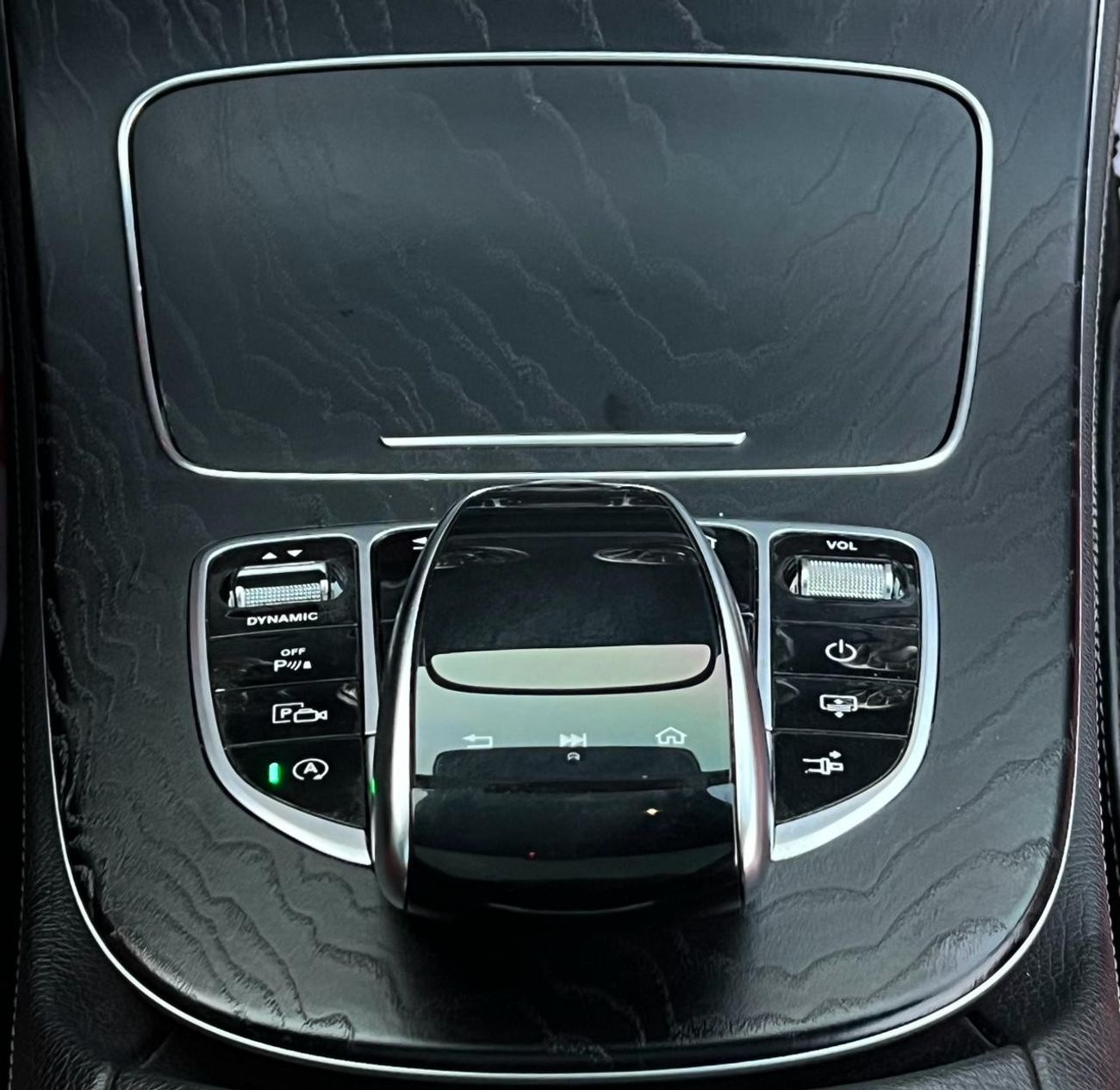 Mercedes-Benz E 200 Coupe Mercedes E200 coupe Model 2019 Gcc specs