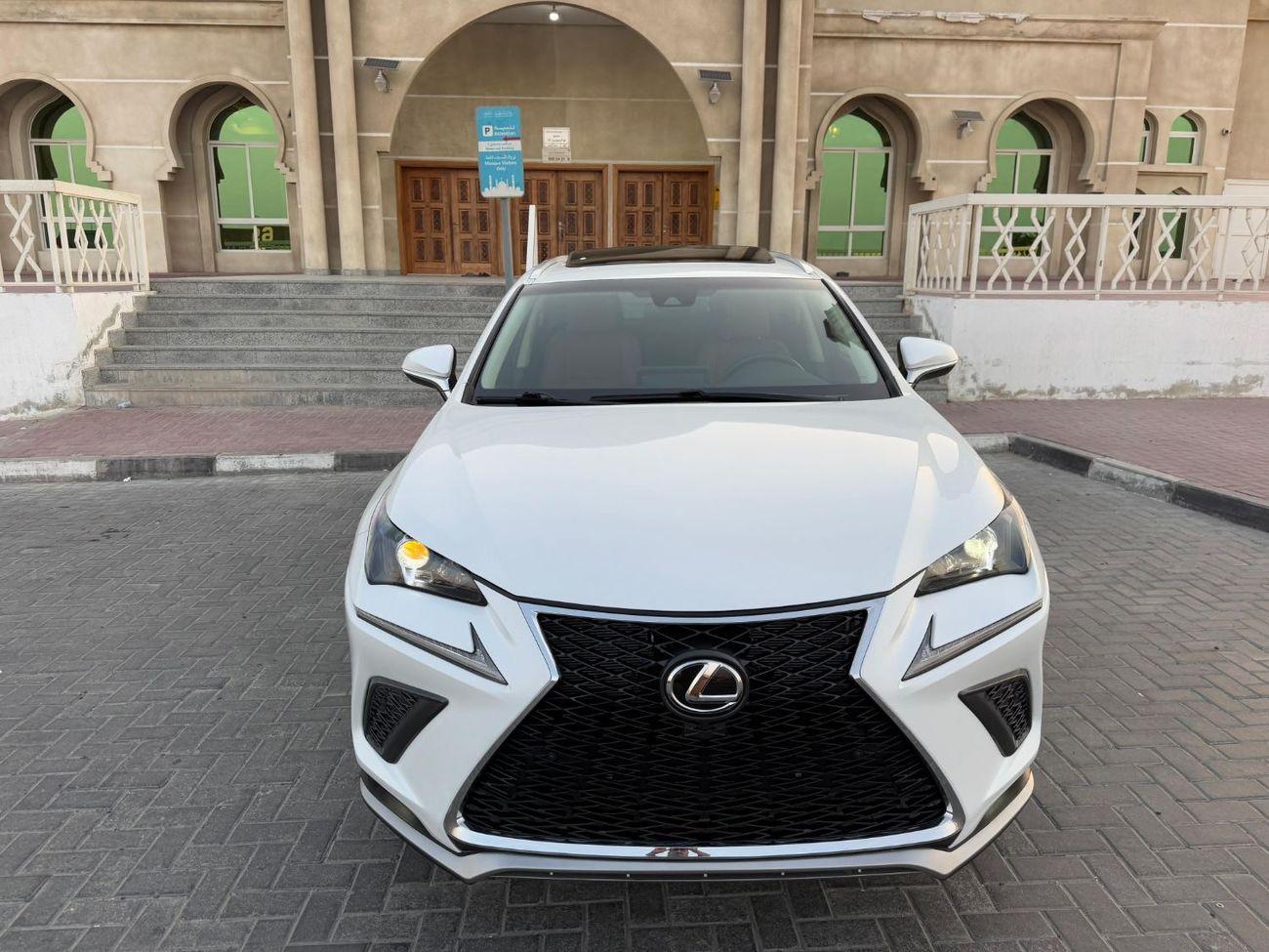 Lexus NX300 Lexus Nx300 2019 sunroof