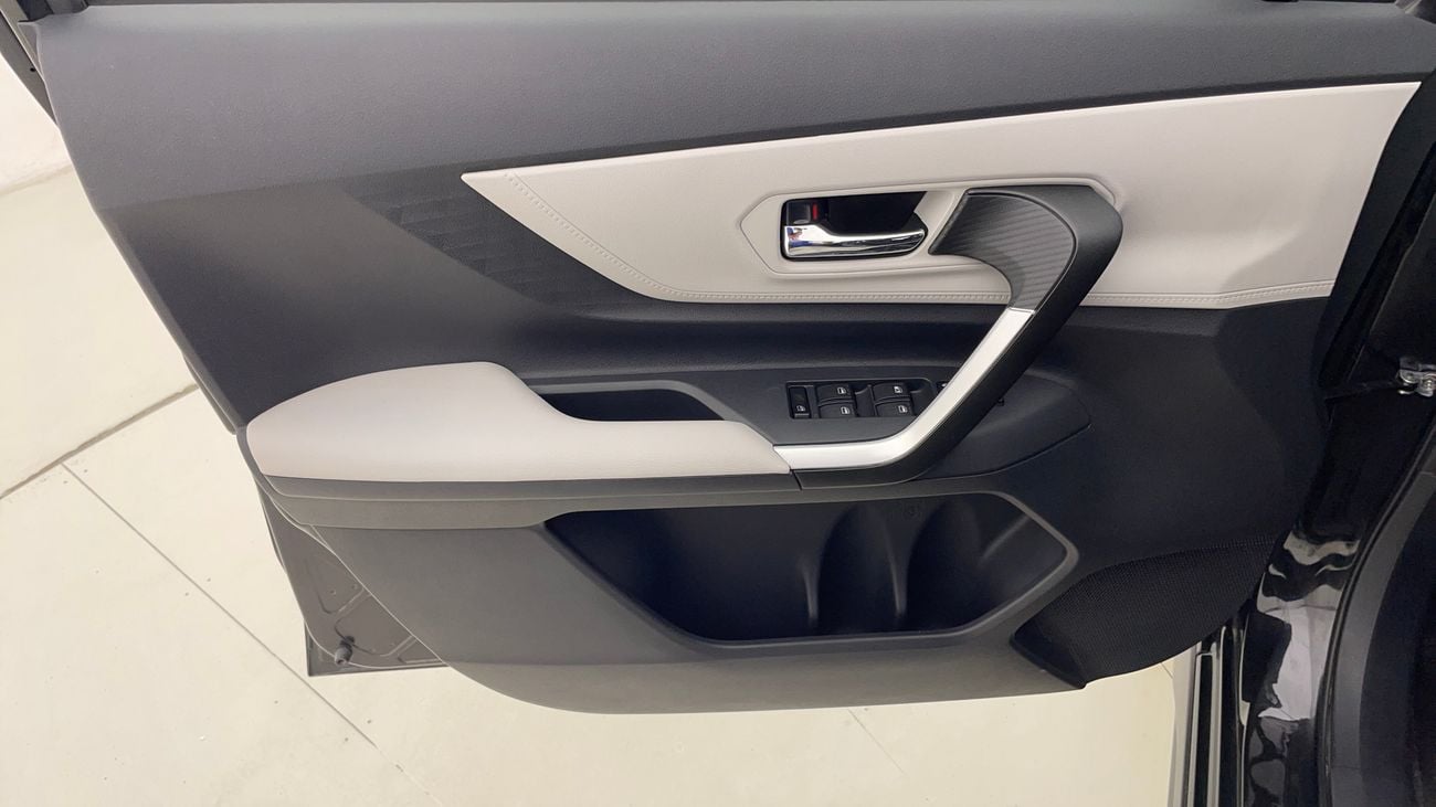 تويوتا فيلوز 2024 GX | AED 975/Month | 0 DP | 30 Day Return | Warranty | Service History