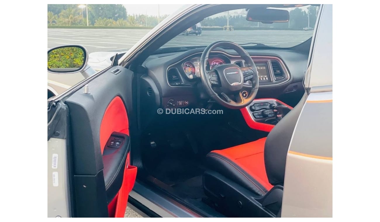 Dodge Challenger R/T Plus DODGE CHALLENGER V8 MODEL 2018 FULL OPTION