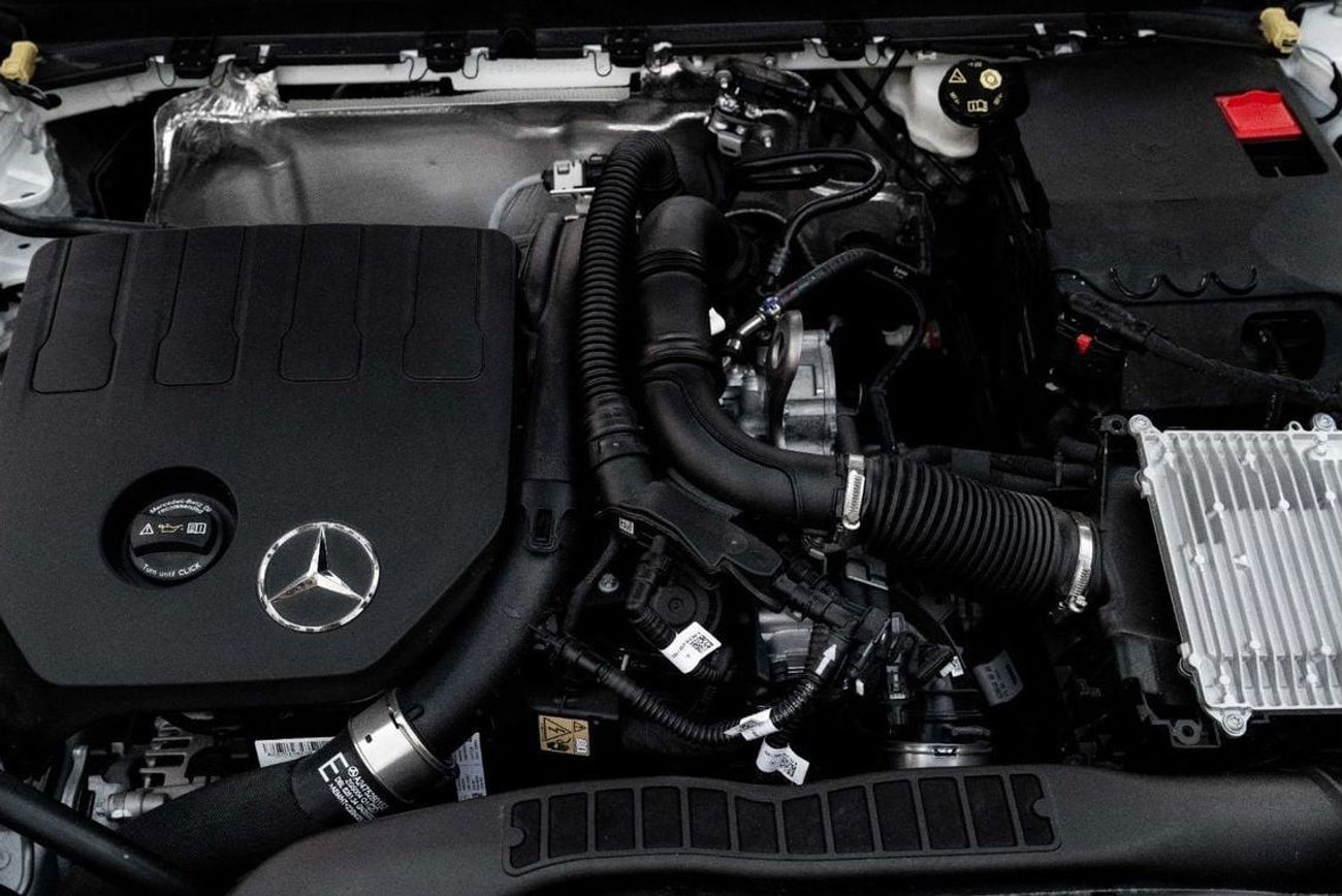 Mercedes-Benz A 180 180 | 2,742 P.M  | 0% Downpayment | Excellent Condition!