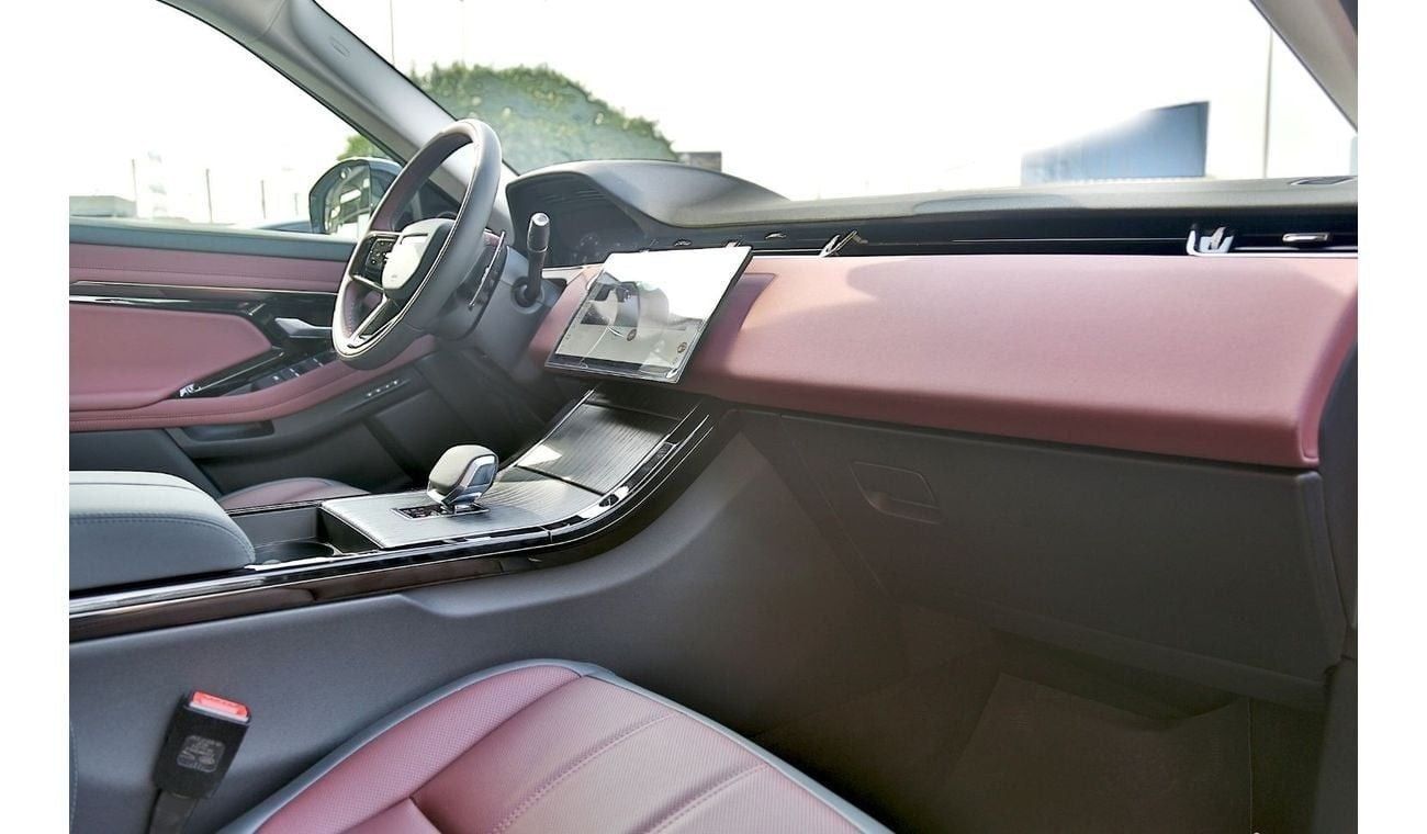 لاند روفر رانج روفر إيفوك P250 SE Dynamic 2025 EXPORT ONLY