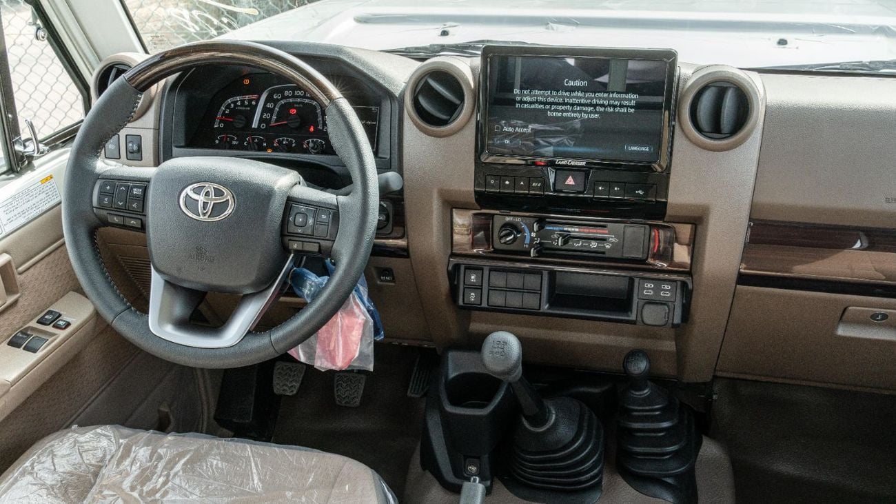 تويوتا لاند كروزر بيك آب 2026 Toyota LC79 2.8L MT Diesel (white-Brown)
