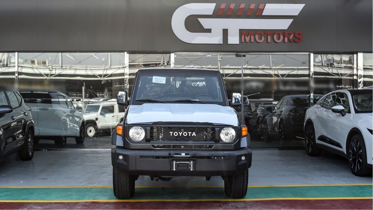 Toyota Land Cruiser 70 LC 71 3 DOORS 4.0L V6 Petrol Auto transmission