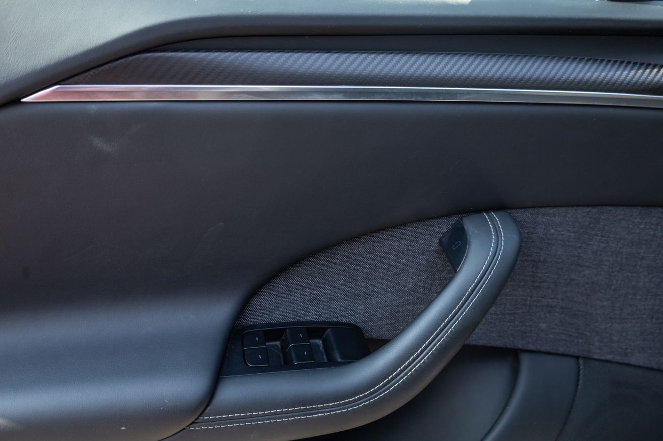 Tesla Model S Plaid (AWD)