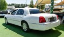 Lincoln Town Car Signature Limited