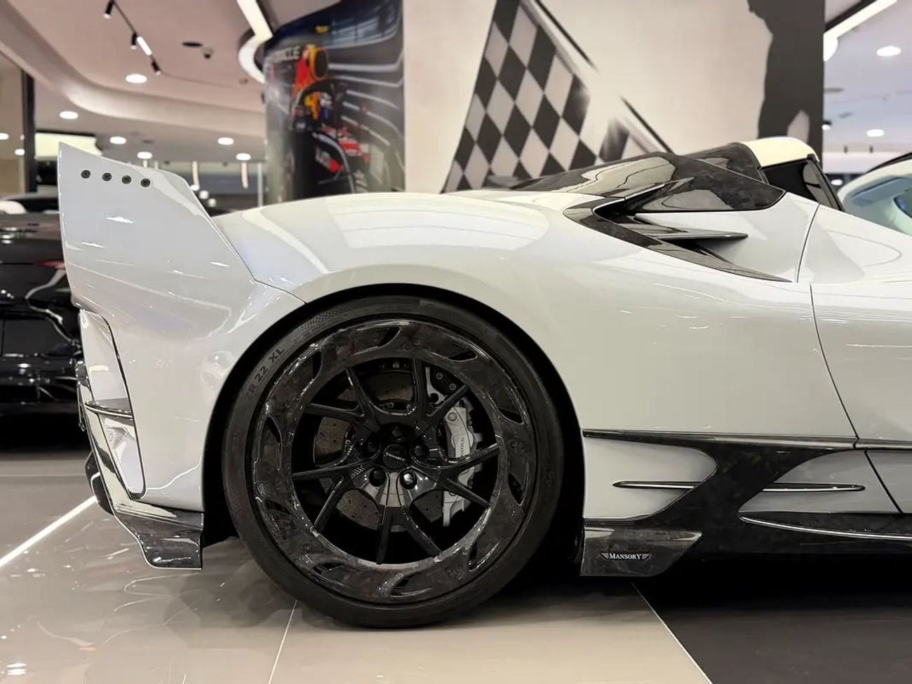 فيراري SF90 ستراديل MANSORY F9XX ONE OF ONE