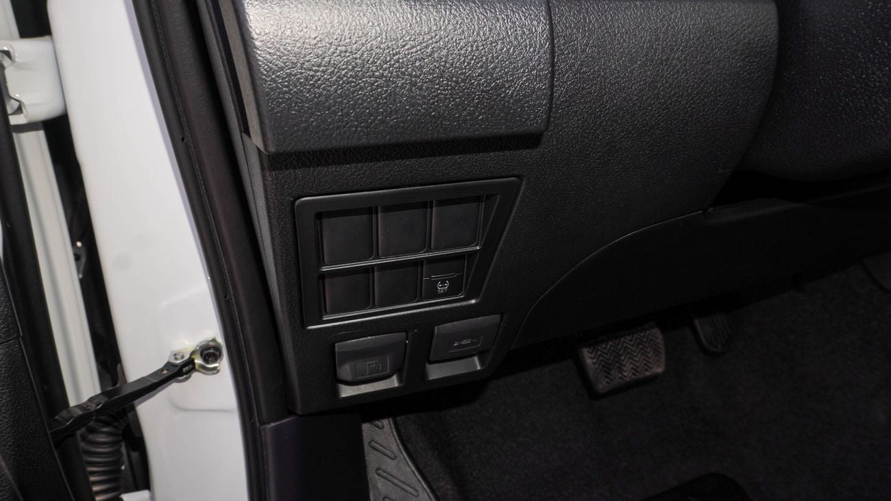 تويوتا هيلوكس هيلوكس ديزل 4-4