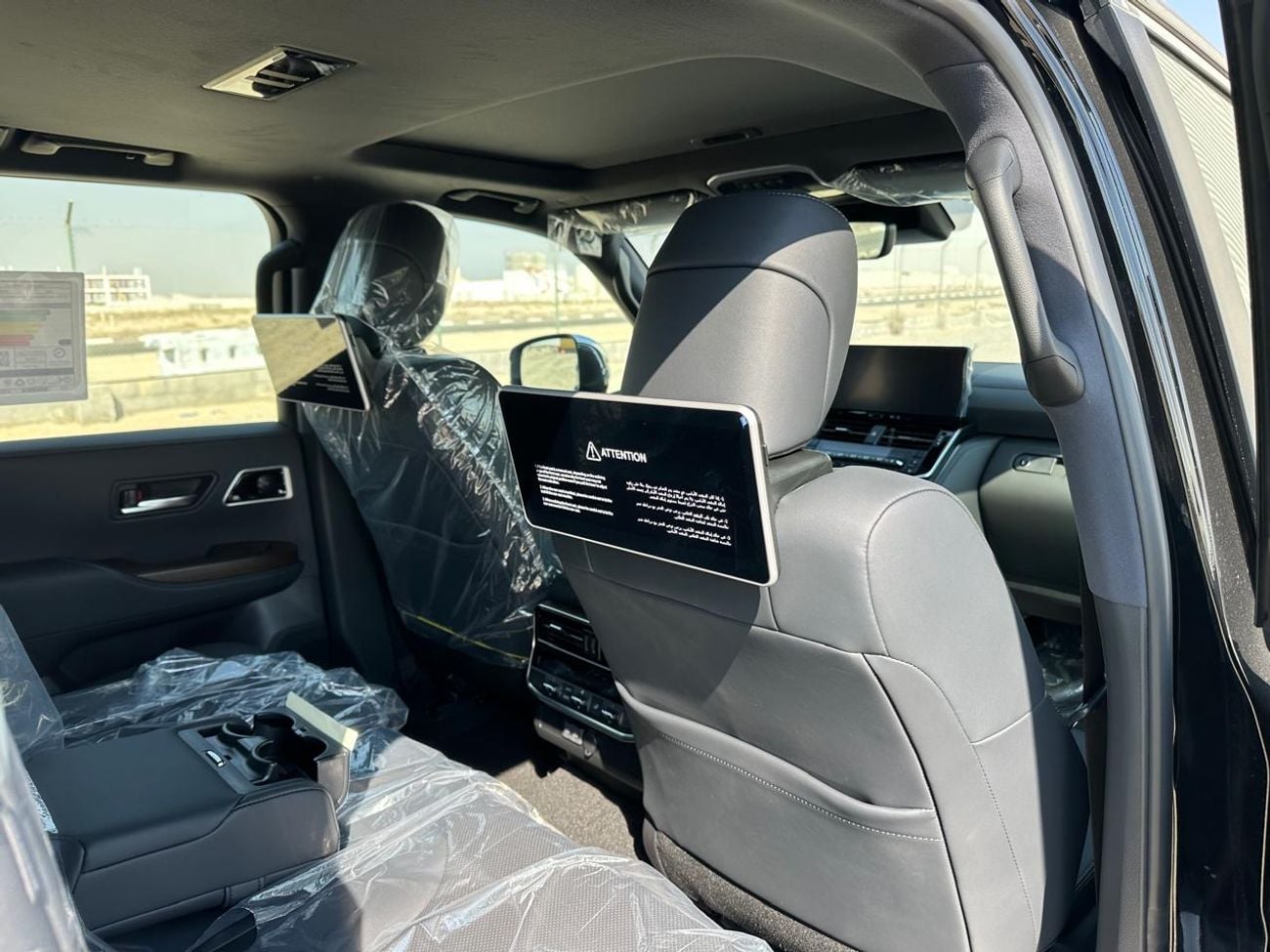 تويوتا لاند كروزر 2026 Toyota Land Cruiser LC300 VX 4.0L Petrol AT