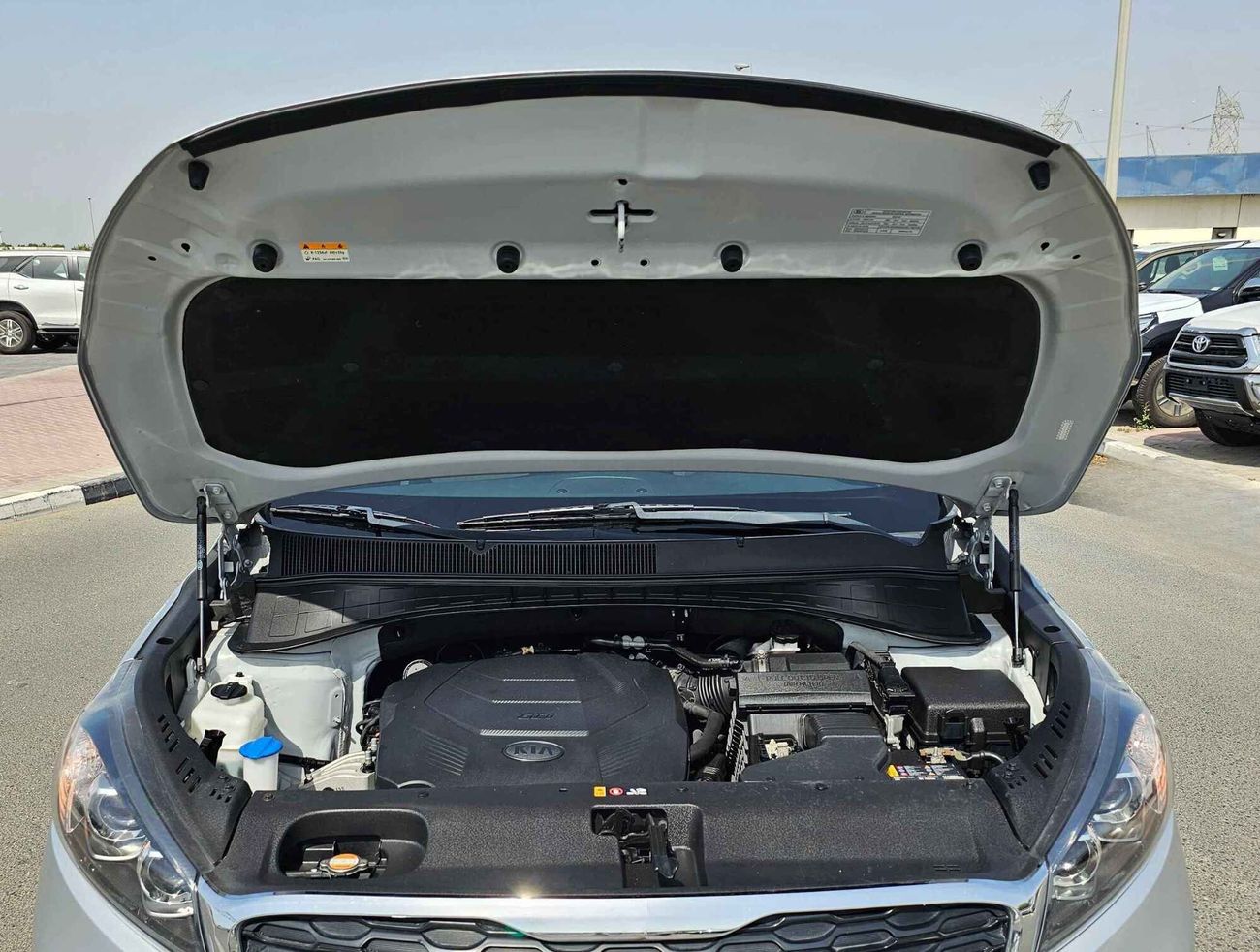 كيا سورينتو LX / 7 SEATS V6 / ELECTRIC / LEATHER SEATS / DVD / BLIND SPOT / 613 MONTHLY/ LOT#69917