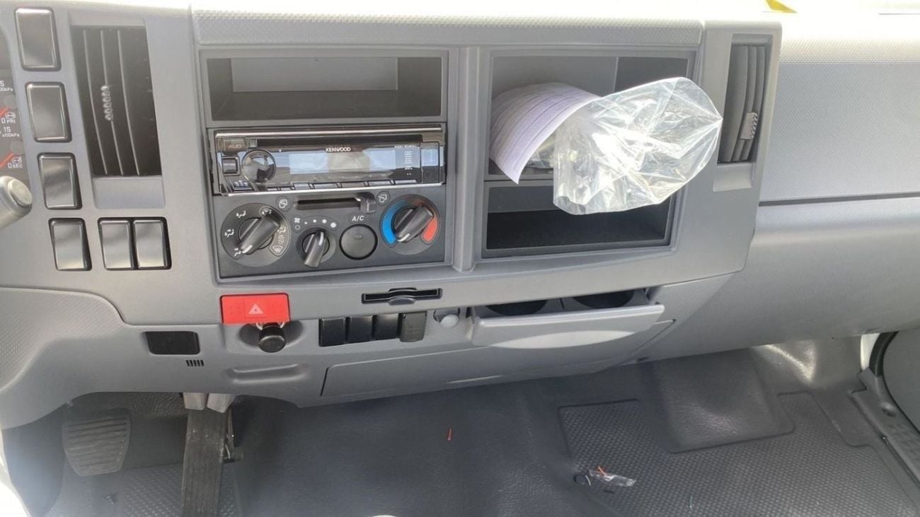 إيسوزو NQR NQR 90L CHASSIS 6.6 tons A/C CL 5200cc