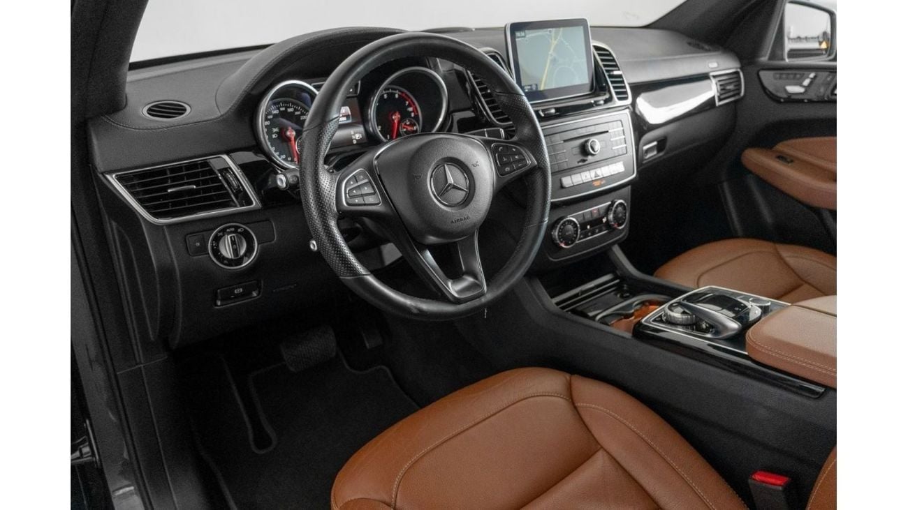 Mercedes-Benz GLE 400 Std 2016 Mercedes Benz GLE 400 / Full-Service History