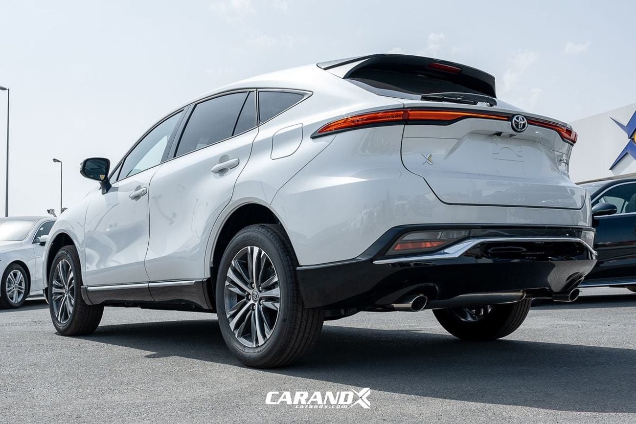 تويوتا فينزا 2.0L CVT 2WD Luxury Petrol 2025