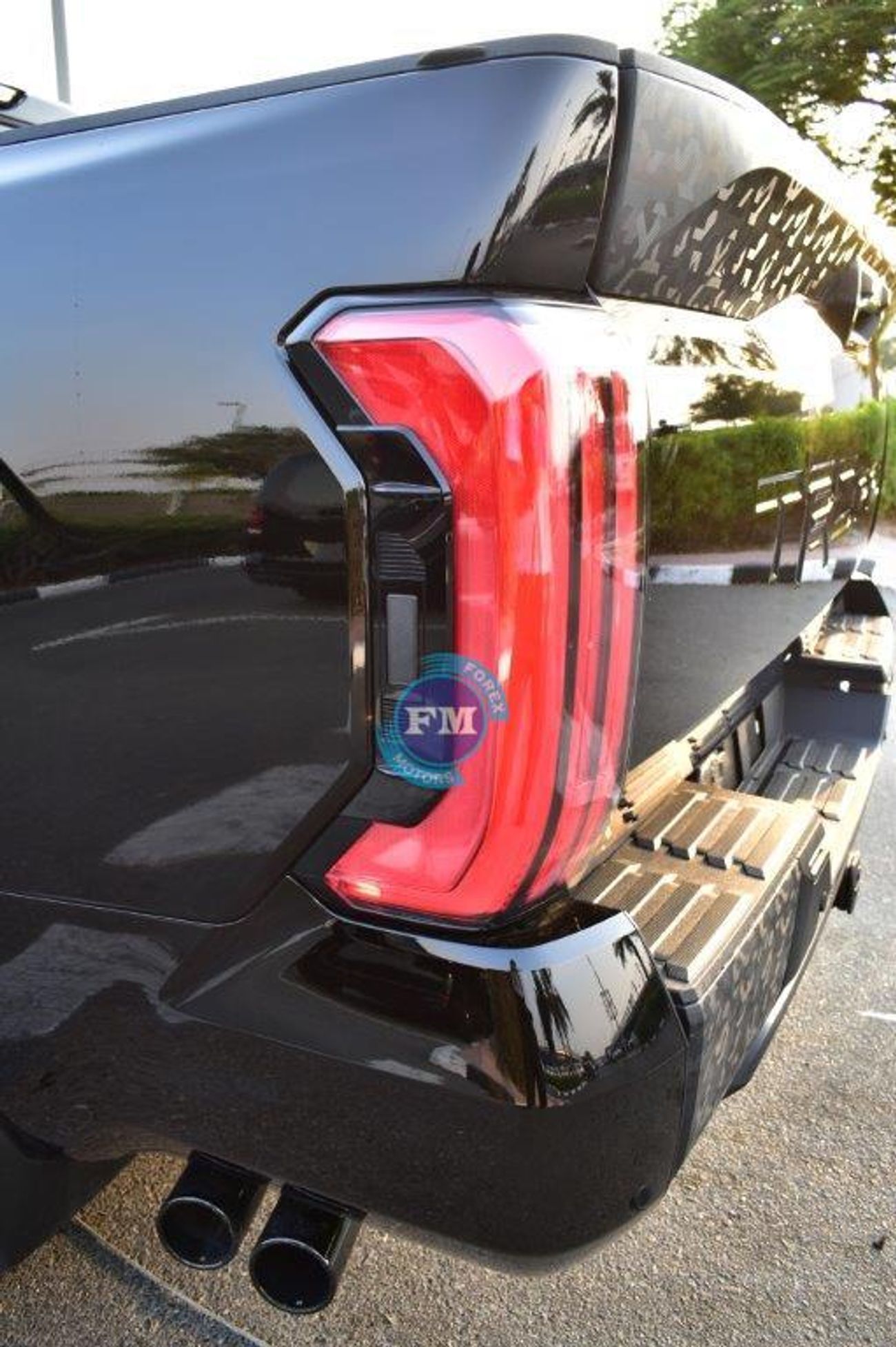 Toyota Tundra Crewmax TRD PRO Hybrid V6 3.4L 4WD Automatic