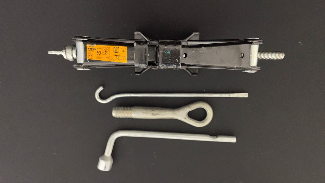 نيسان صني SV 1.5 | بدون دفعة مقدمة | اختبار القيادة في المنزل