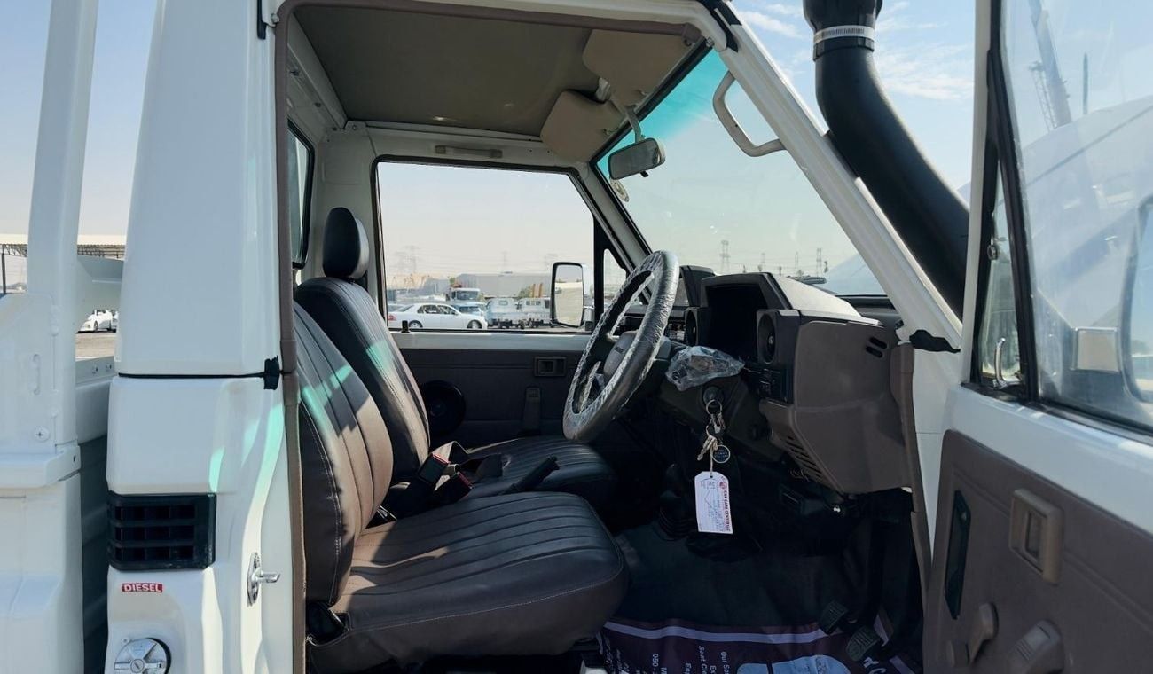 Toyota Land Cruiser Pick Up SINGLE CABIN | BULL BAR | RHD | 4.2L DIESEL ENGINE | (MT) | 1992 | AIR SNORKEL