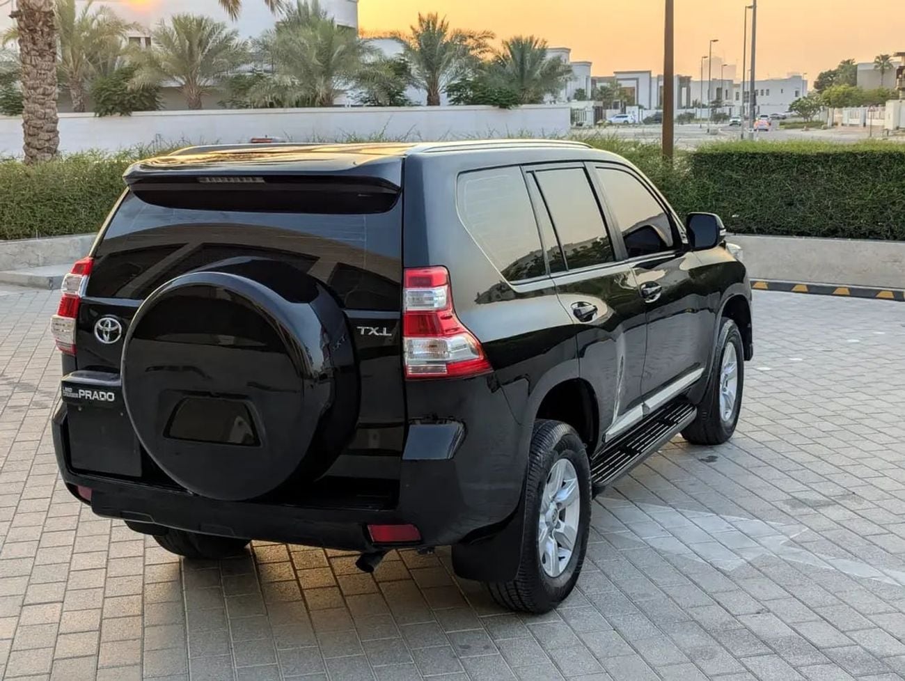 Toyota Prado TX-L TXL | 2.7L V4 | GCC Specs | 4WD | Excellent Condition*