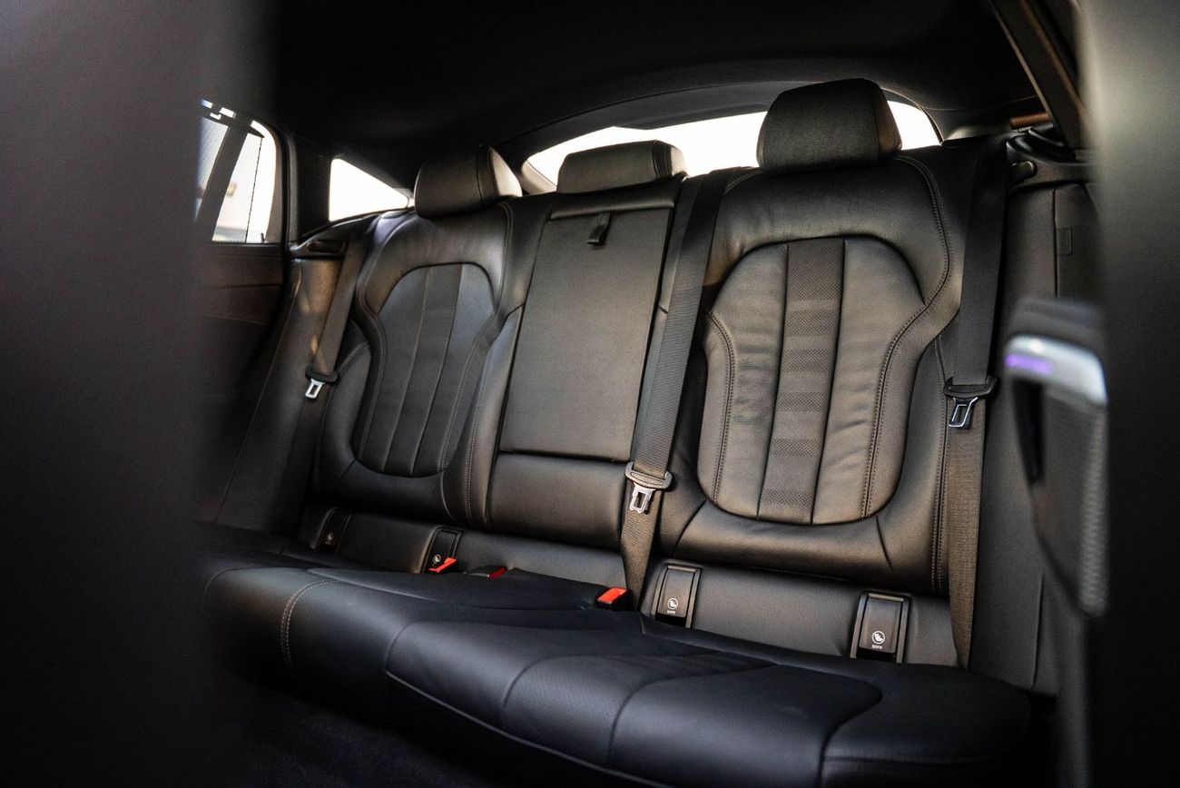 BMW X6 40i M Sport 3.0L M-Kit 40i XDrive 2023 Full Service History GCC