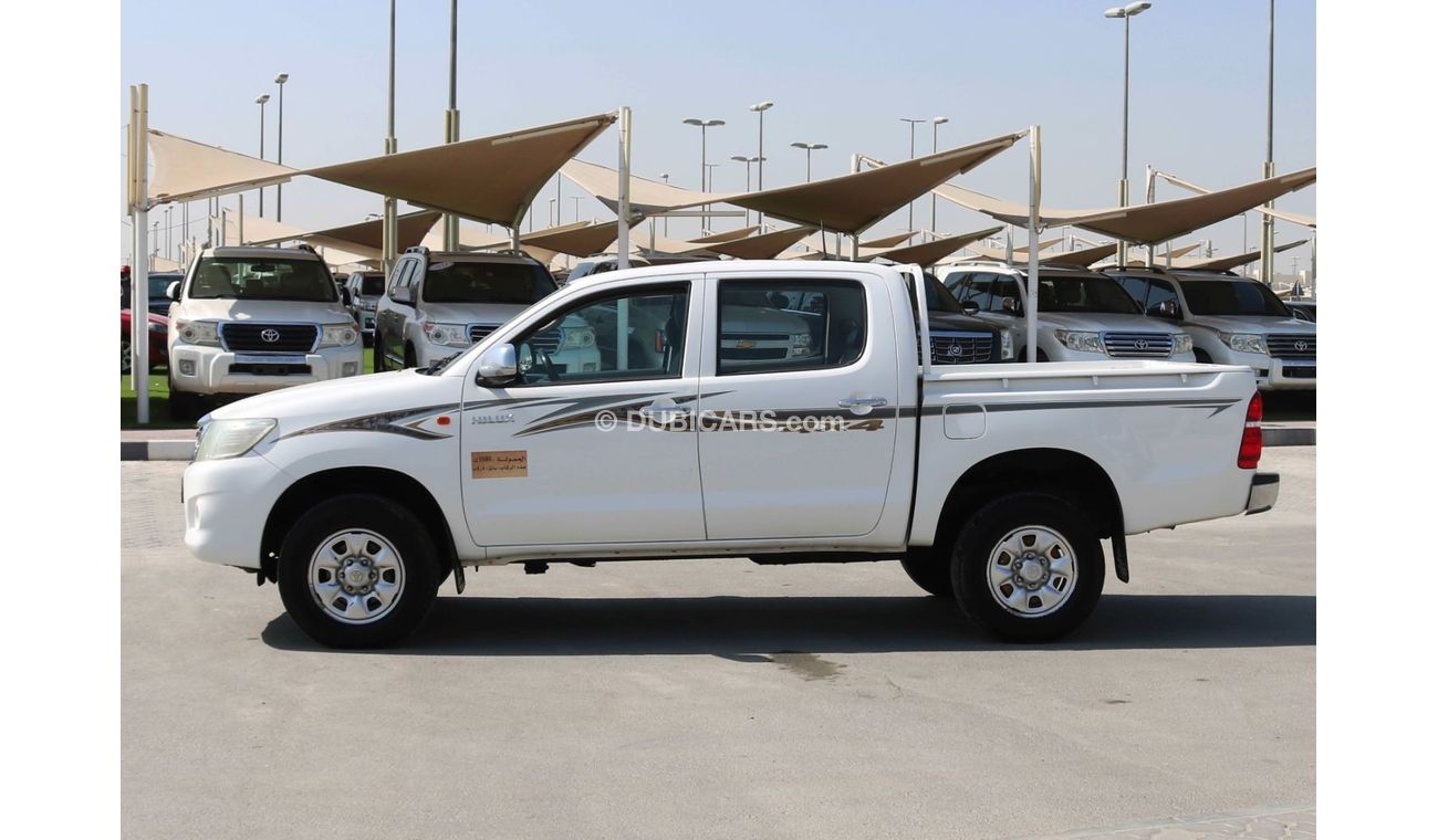 Toyota Hilux 2016 | HILUX DOUBLE CABIN DIESEL WITH GCC SPECS AND EXCELLENT CONDITION