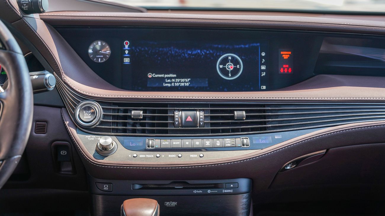 Lexus LS500
