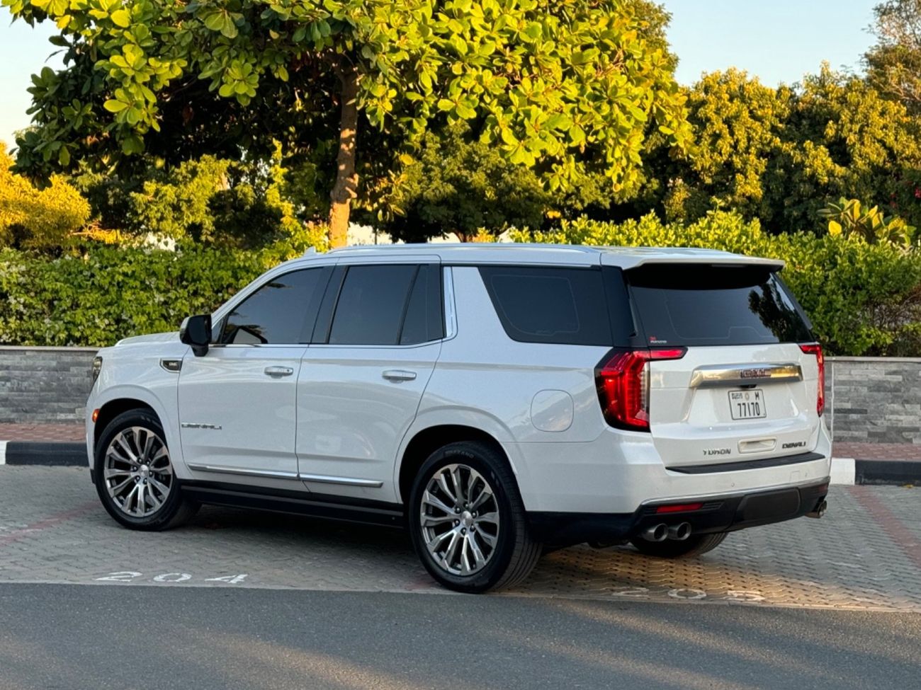 جي أم سي يوكون 6.2 V8 Denali (AWD)