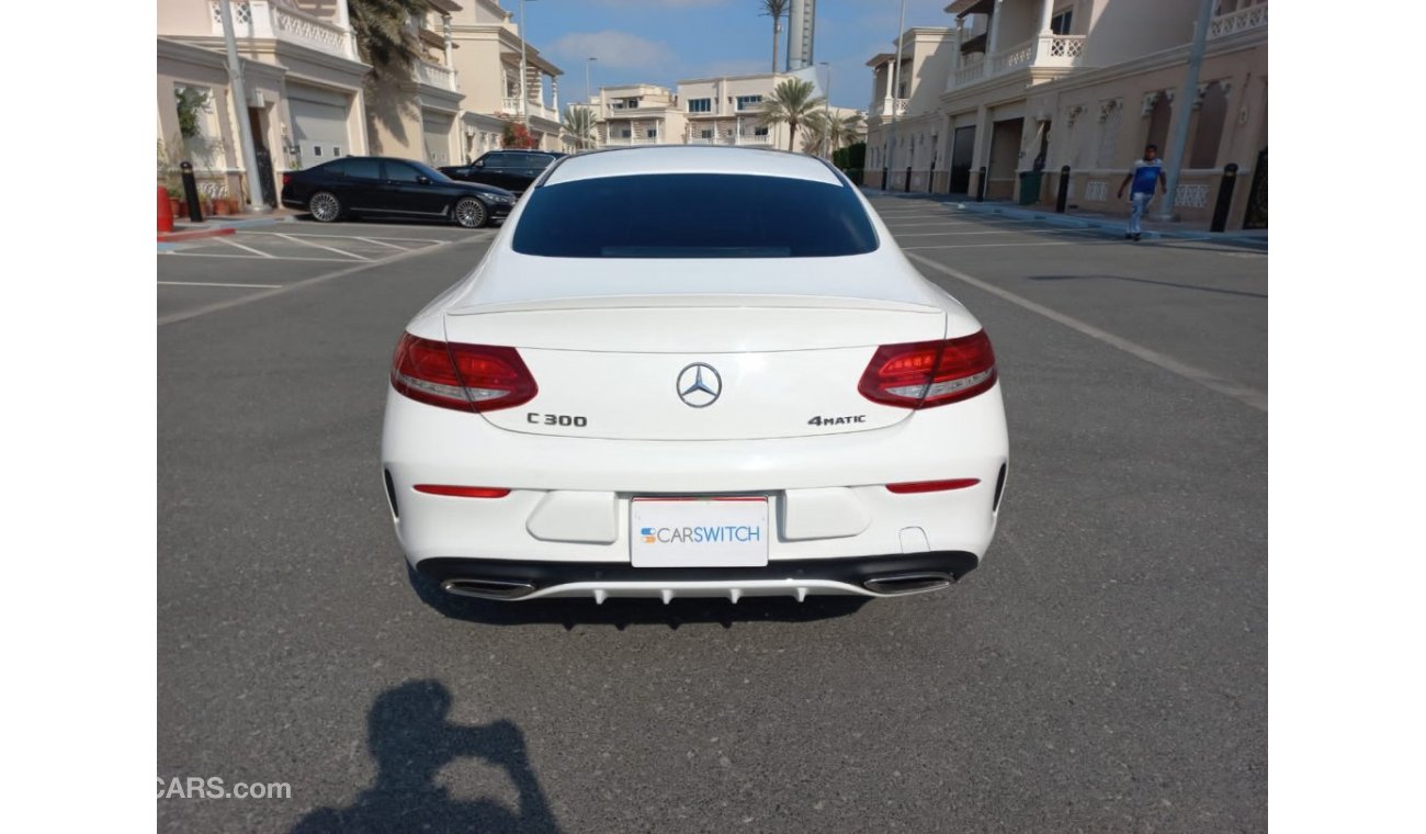 مرسيدس بنز C 300 كوبيه