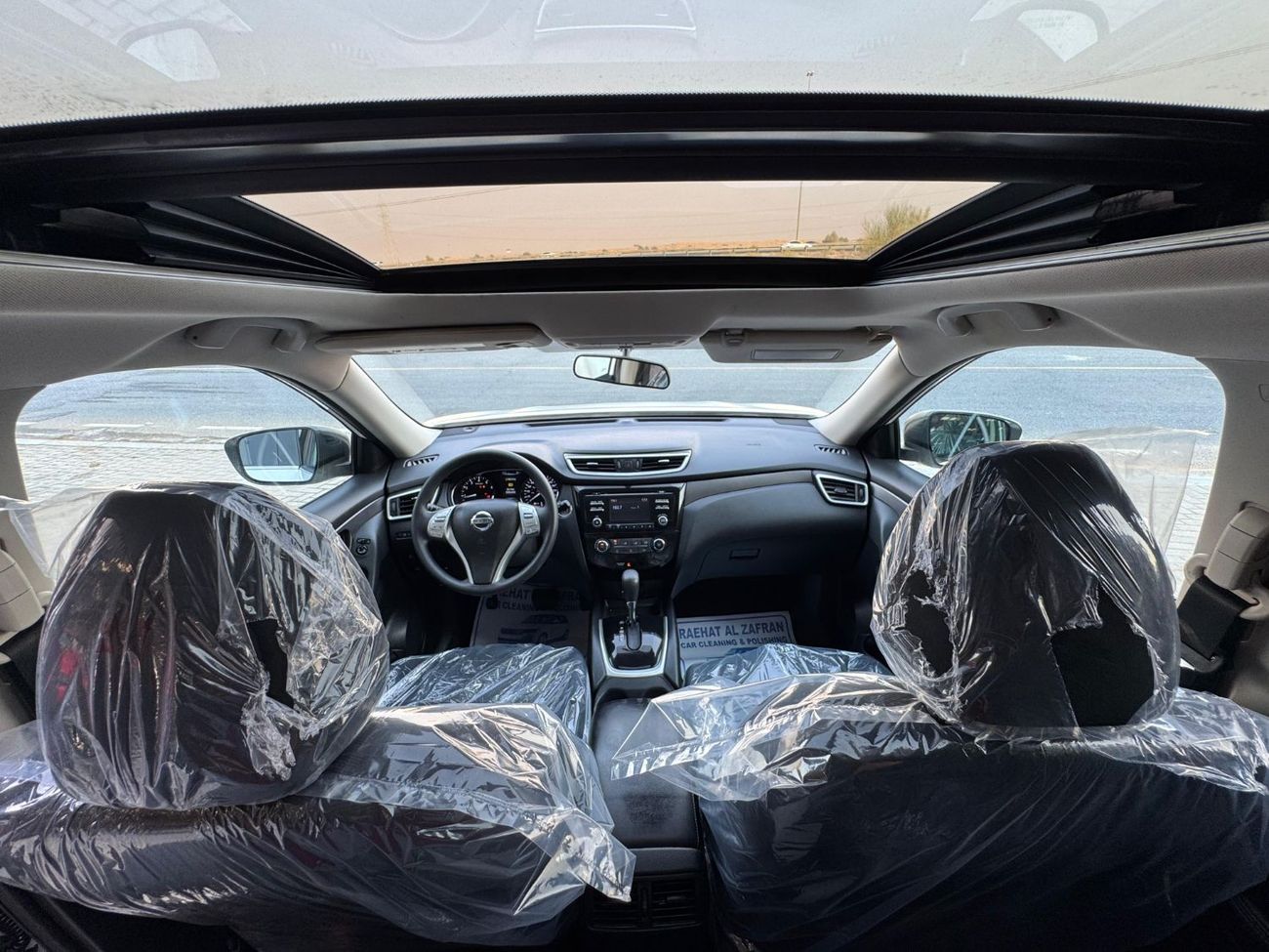 Nissan Rogue SV / V4 2.5L / PANORAMIC SUNROOF / BIG SCREEN / 4X4 / RIMS / IN PERFECT CONDITION