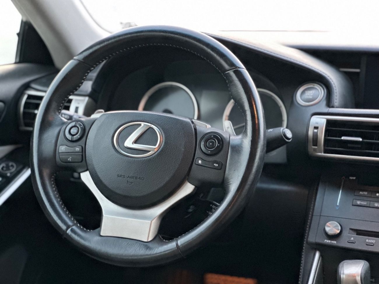 Lexus IS 200 MODEL 2016 car perfect condition inside perfect condition inside and outside